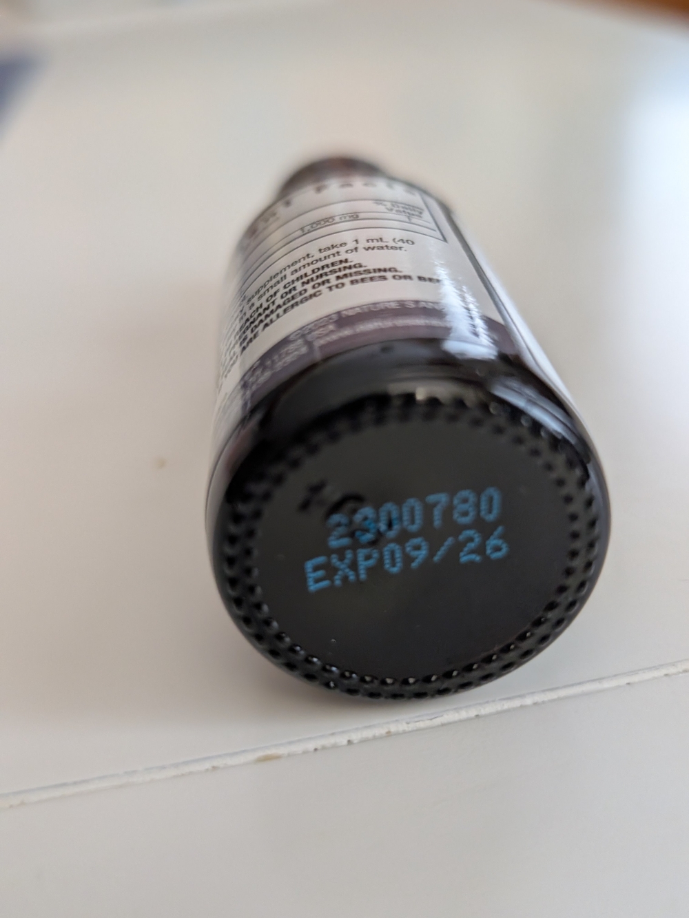 Propolis Extract Dropper - Black - Picture 2 of 2